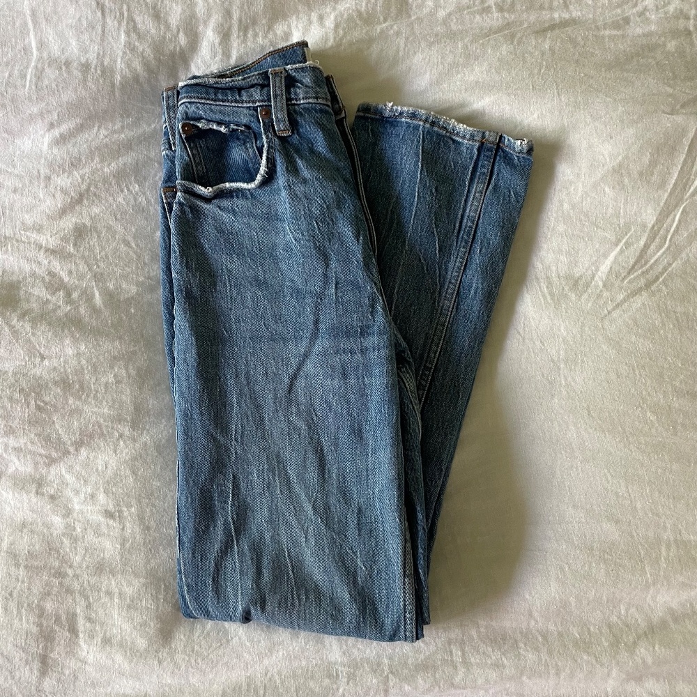 Abercrombie & Fitch ’90s Straight Ultra High Rise Jeans - Size 24s Curve Love